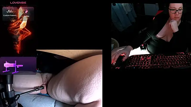 Snapshot of lili-hot-77 chatting on 02-25-26, 06:34 lili-hot-77 online show from 02-25-26, 06:34