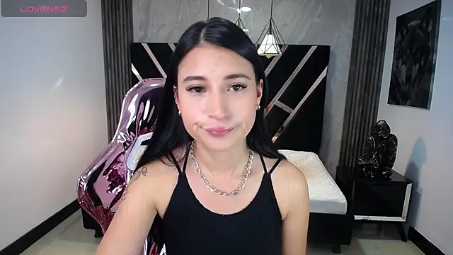 Snapshot of lizzyluk_ch chatting on 02-01-25, 04:44 lizzyluk ch online show from 02-01-25, 04:44