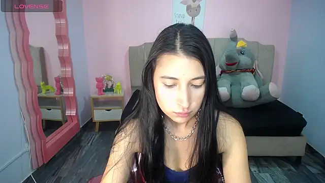 Snapshot of lizzyluk_ch chatting on 02-18-25, 04:26 lizzyluk ch online show from 02-18-25, 04:26