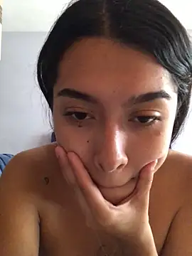Snapshot of SweetLatiin_ chatting on 02-09-25, 06:37 SweetLatiin online show from 02-09-25, 06:37