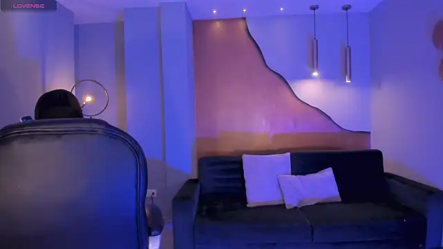 ValeriaRiveraX online show from 03-11-25, 04:10