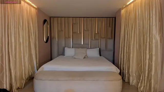 MariaHerrera  online show from 12-17-25, 12:05