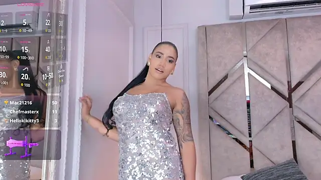 Snapshot of Salome_Diaz_ chatting on 03-24-26, 04:12 Salome Diaz online show from 03-24-26, 04:12