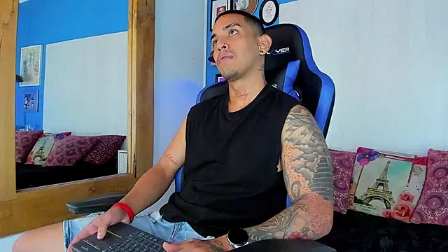 Snapshot of Damian09_ chatting on 01-14-25, 05:34 Damian09  online show from 01-14-25, 05:34
