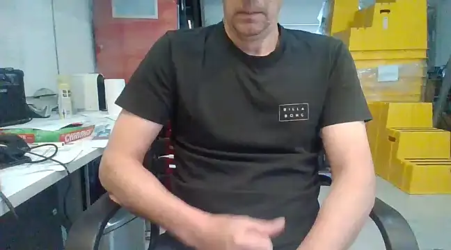 Snapshot of Raimundo1971 chatting on 12-04-24, 01:42 Raimundo1971 online show from 12-04-24, 01:42