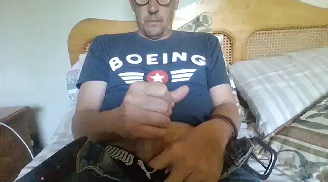 Snapshot of Raimundo1971 chatting on 02-08-25, 08:32 Raimundo1971 online show from 02-08-25, 08:32