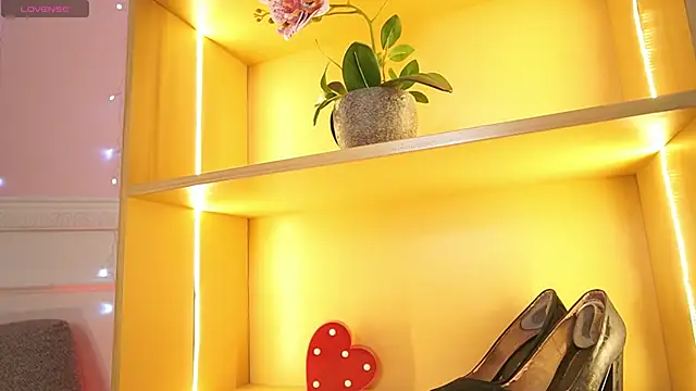 Anybuny online show from 11-17-25, 12:33