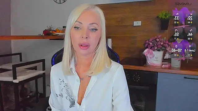 Miya Kisss online show from 11-24-25, 02:39