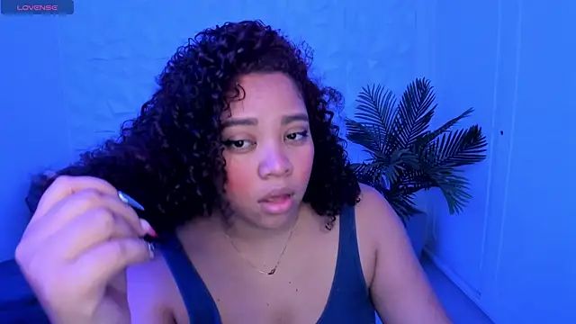 Snapshot of AngelaCoffee chatting on 02-19-25, 04:01 AngelaCoffee online show from 02-19-25, 04:01