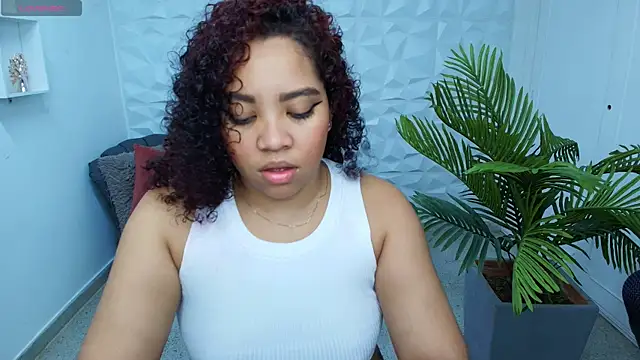 Snapshot of AngelaCoffee chatting on 03-13-25, 03:54 AngelaCoffee online show from 03-13-25, 03:54