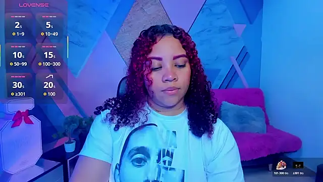 Snapshot of AngelaCoffee chatting on 10-28-25, 03:21 AngelaCoffee online show from 10-28-25, 03:21