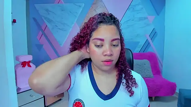 Snapshot of AngelaCoffee chatting on 11-14-25, 03:27 AngelaCoffee online show from 11-14-25, 03:27