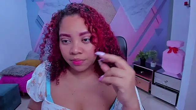 Snapshot of AngelaCoffee chatting on 11-15-25, 02:31 AngelaCoffee online show from 11-15-25, 02:31