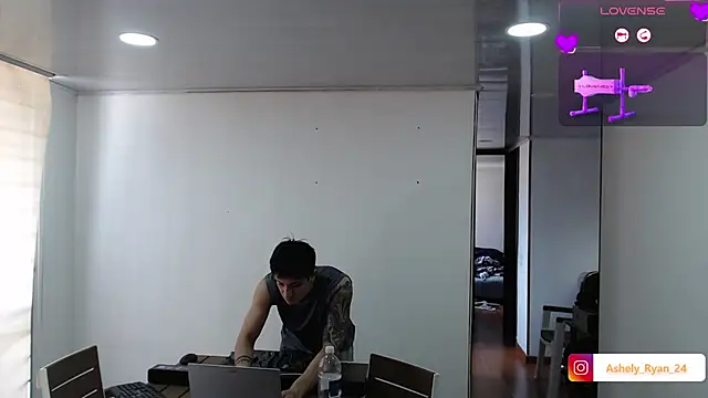 ashely ryan24 online show from 11-14-25, 07:01