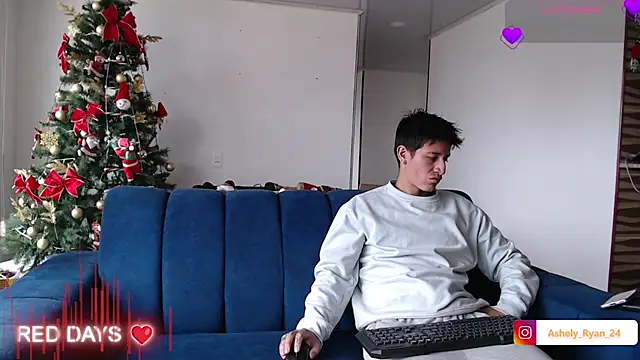 ashely ryan24 online show from 11-26-25, 06:31