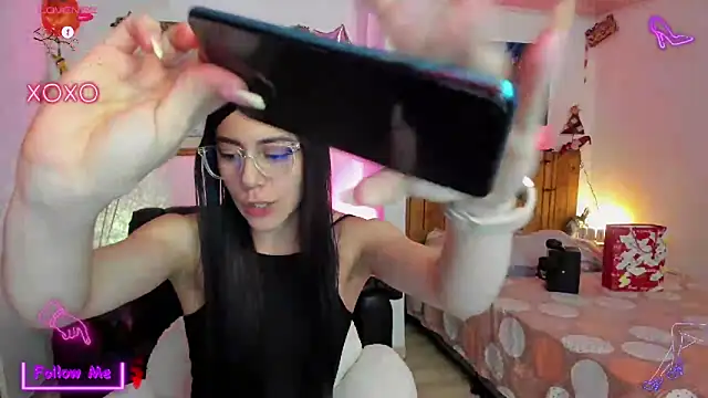 LauGrayJ online show from 03-11-25, 02:54