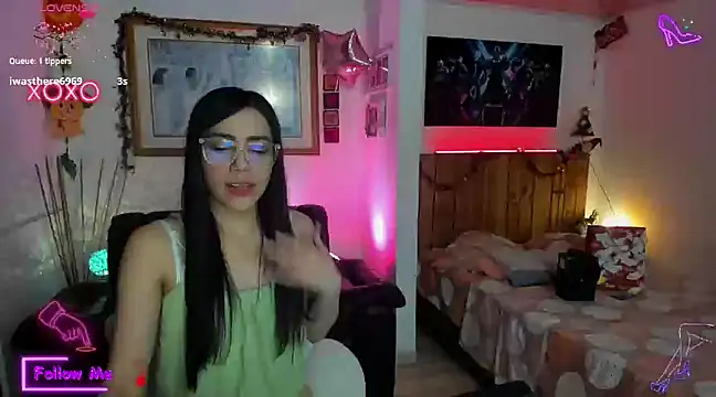 LauGrayJ online show from 03-15-25, 08:48