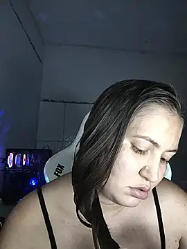 Snapshot of dani123unica chatting on 07-07-26, 04:22 dani123unica online show from 07-07-26, 04:22
