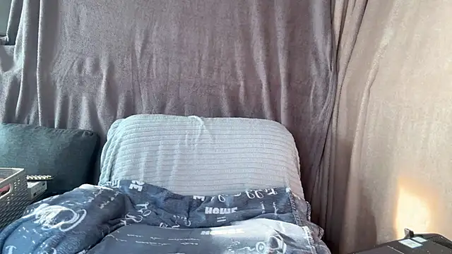 Snapshot of Caliiie-of chatting on 03-14-25, 07:15 Caliiie-of online show from 03-14-25, 07:15