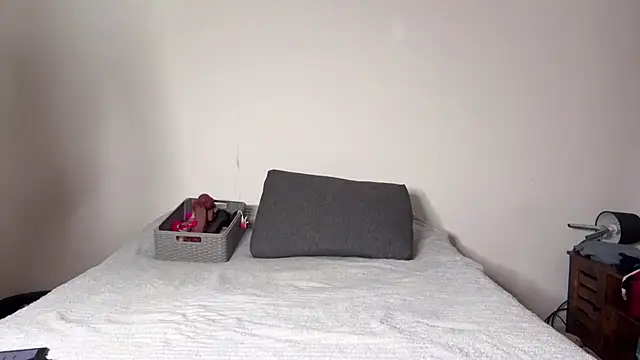 Snapshot of Caliiie-of chatting on 03-23-25, 07:53 Caliiie-of online show from 03-23-25, 07:53