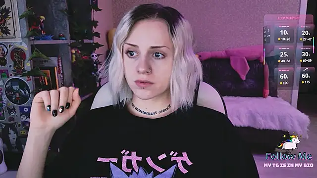 NaniMoore online show from 02-07-26, 08:23