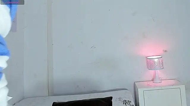 auroraa sexy online show from 09-10-25, 02:28