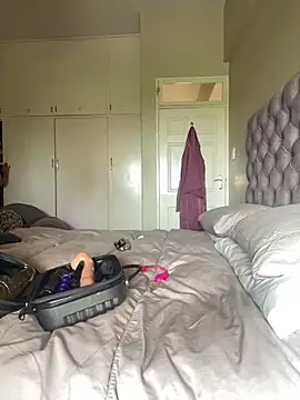 Snapshot of Indianbutter11 chatting on 02-23-25, 07:33 Indianbutter11 online show from 02-23-25, 07:33