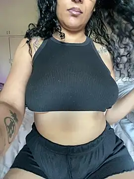 Snapshot of Indianbutter11 chatting on 02-27-25, 04:41 Indianbutter11 online show from 02-27-25, 04:41