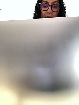 Snapshot of Indianbutter11 chatting on 09-10-25, 05:40 Indianbutter11 online show from 09-10-25, 05:40