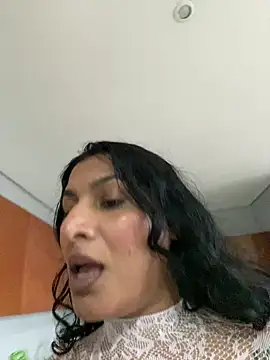 Snapshot of Indianbutter11 chatting on 09-12-25, 05:51 Indianbutter11 online show from 09-12-25, 05:51