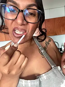 Snapshot of Indianbutter11 chatting on 10-29-25, 04:59 Indianbutter11 online show from 10-29-25, 04:59