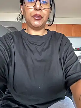 Snapshot of Indianbutter11 chatting on 11-18-25, 08:19 Indianbutter11 online show from 11-18-25, 08:19