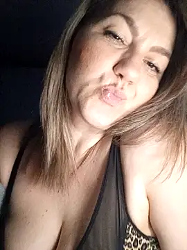 Snapshot of Ant0nina chatting on 01-22-25, 10:26 Ant0nina online show from 01-22-25, 10:26