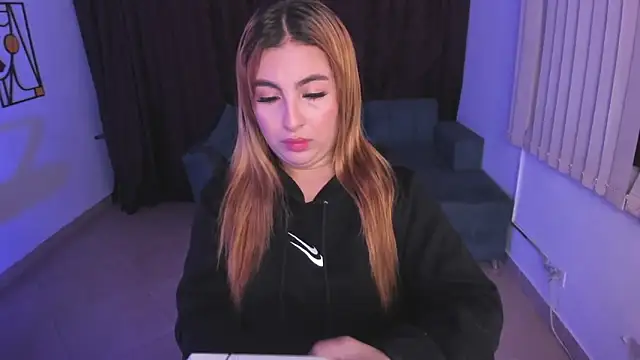 SusyAmis online show from 10-31-25, 03:51