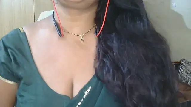 Cute Ruhi99 online show from 10-08-25, 06:55