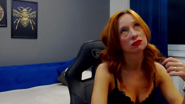 AnneHove online show from 01-30-25, 04:58