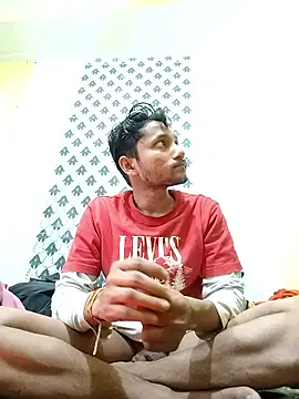 Snapshot of Indiandaddy11 chatting on 01-12-26, 08:14 Indiandaddy11 online show from 01-12-26, 08:14