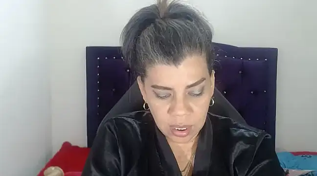 Snapshot of vikyadams chatting on 02-13-25, 04:32 vikyadams online show from 02-13-25, 04:32