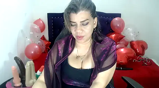 Snapshot of vikyadams chatting on 02-14-25, 02:18 vikyadams online show from 02-14-25, 02:18