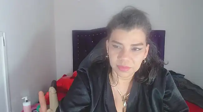Snapshot of vikyadams chatting on 02-17-25, 04:48 vikyadams online show from 02-17-25, 04:48