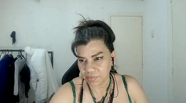 Snapshot of vikyadams chatting on 02-24-25, 08:03 vikyadams online show from 02-24-25, 08:03