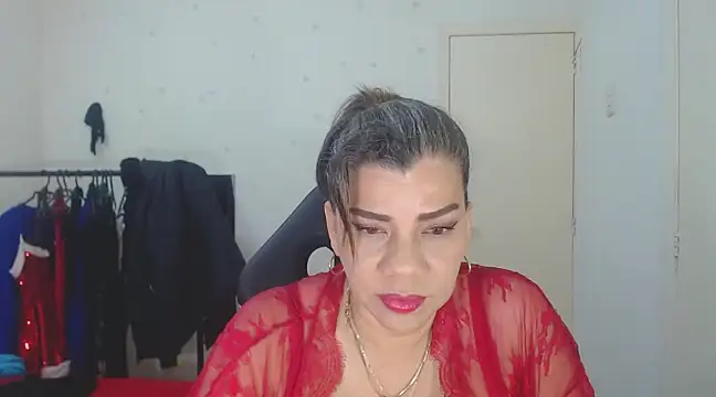 Snapshot of vikyadams chatting on 03-07-25, 10:32 vikyadams online show from 03-07-25, 10:32
