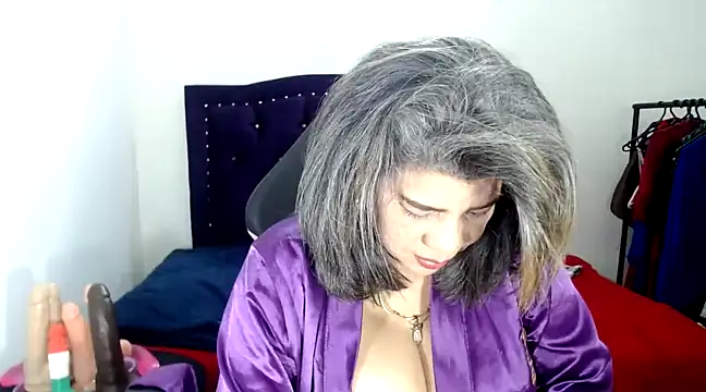 Snapshot of vikyadams chatting on 03-18-25, 01:20 vikyadams online show from 03-18-25, 01:20