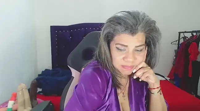 Snapshot of vikyadams chatting on 03-21-25, 02:18 vikyadams online show from 03-21-25, 02:18