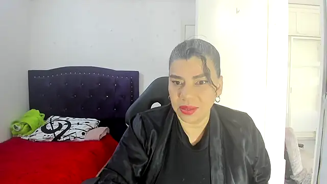 Snapshot of vikyadams chatting on 09-16-25, 12:17 vikyadams online show from 09-16-25, 12:17