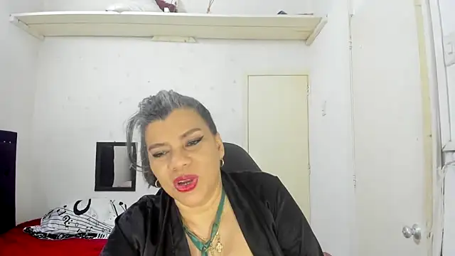 Snapshot of vikyadams chatting on 09-25-25, 11:14 vikyadams online show from 09-25-25, 11:14