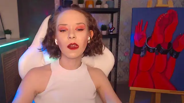 FascinatingEyess online show from 12-21-24, 10:40