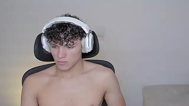 laurent nova online show from 10-16-25, 08:04