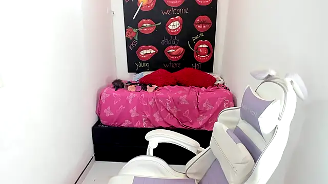 Ladyboom18 online show from 03-23-25, 03:43