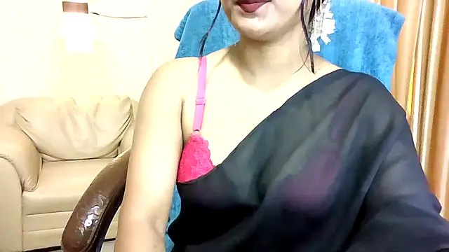 Snapshot of Queenhimanshi chatting on 05-14-26, 07:26 Queenhimanshi online show from 05-14-26, 07:26